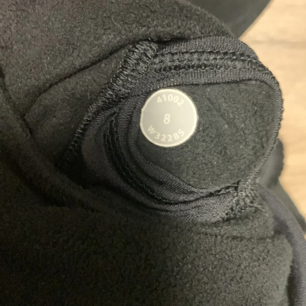 Lululemon jacket - Picture 9 of 9
